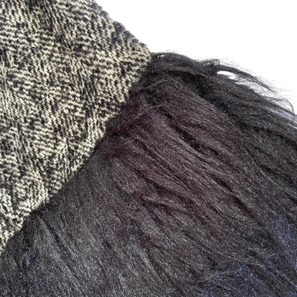 Midcentury Tweed Faux Fur-Lined Pencil Skirt - OOAK Vintage - Picture 6 of 6